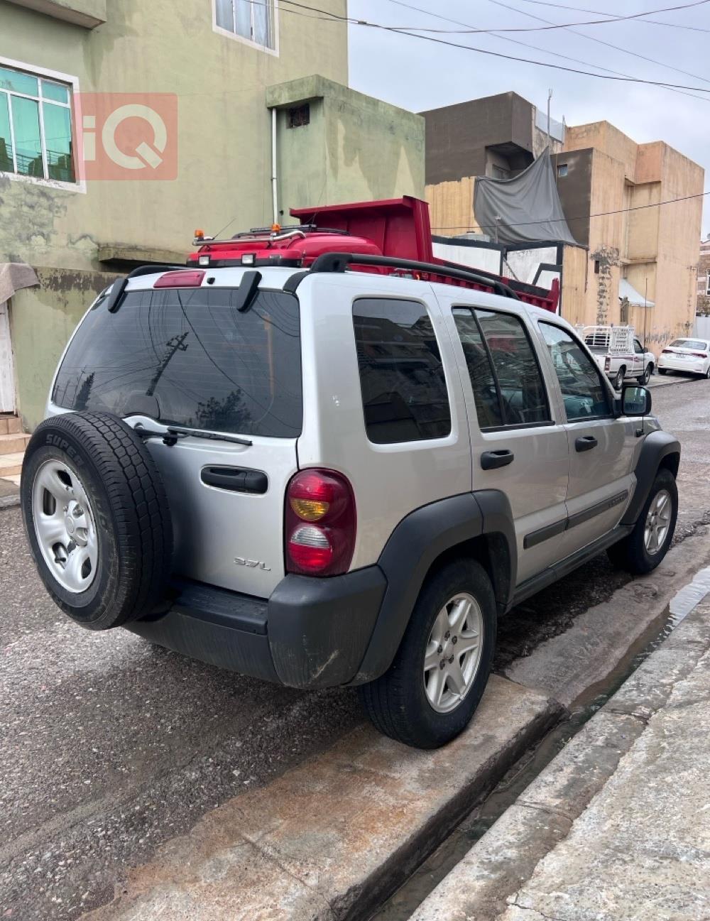 جیپ لیبێرتی